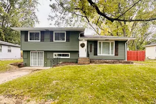 1310 W 61st Pl, Merrillville, IN 46410 - Photo 1