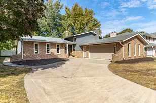 1325 Azalea Dr, Munster, IN 46321 - Photo 1