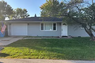 107 W 4th St, Wanatah, IN 46390 - Photo 1