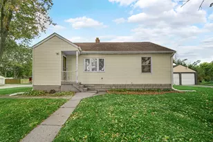 222 Maple St, Crown Point, IN 46307 - Photo 1