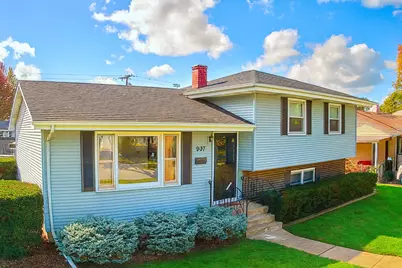 907 W Pine Place, Griffith, IN 46319 - Photo 1