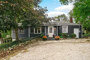 5 Cottonwood Ln, Ogden Dunes, IN 46368 - Photo 1