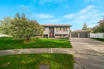 1938 Magnolia Lane, Munster, IN 46321 - Photo 1