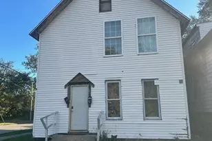 902 Kentucky St, Michigan City, IN 46360 - Photo 1