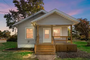 813 Carnation St SE, Demotte, IN 46310 - Photo 1