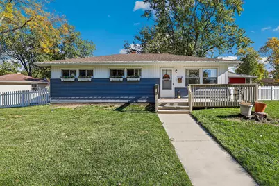 924 W Crestview Court, Crown Point, IN 46307 - Photo 1