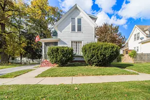 807 Washington St, Valparaiso, IN 46383 - Photo 1