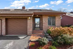 207 Bluegrass Dr, Schererville, IN 46375 - Photo 1