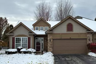 818 Pentwater Ln, Schererville, IN 46375 - Photo 1