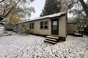 809 Kingsporte Ave, La Porte, IN 46350 - Photo 1