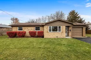 708 E Maple St, Rensselaer, IN 47978 - Photo 1