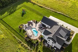 494 Stonebridge Pkwy, Valparaiso, IN 46383 - Photo 1