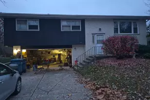 2417 Hickory Dr, Dyer, IN 46311 - Photo 1