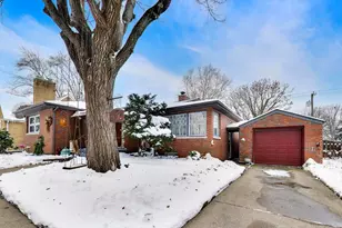 7218 Baring Pkwy, Hammond, IN 46324 - Photo 1