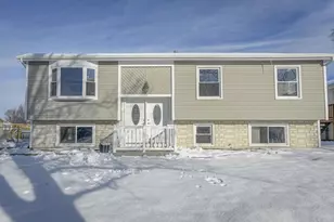 51 Monticello Dr, Dyer, IN 46311 - Photo 1