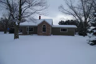 813 W Division St, Demotte, IN 46310 - Photo 1