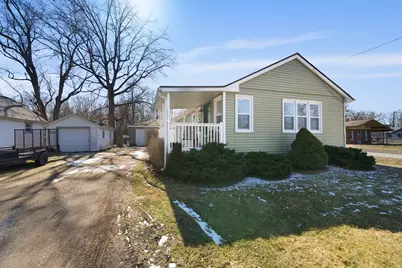217 E 13th Place, Hobart, IN 46342 - Photo 1