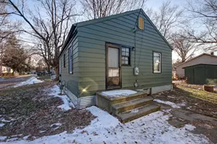 826 Kingsporte Ave, La Porte, IN 46350 - Photo 1