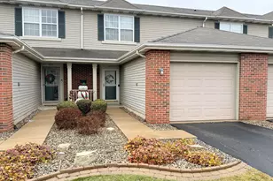 863 Flagstone Dr, Dyer, IN 46311 - Photo 1