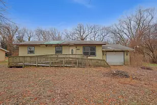 2627 E 1071 N, Demotte, IN 46310 - Photo 1