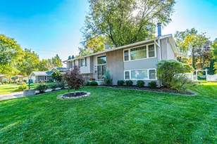 1324 Vivian Ln, Munster, IN 46321 - Photo 1