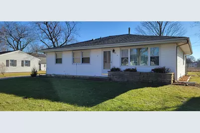 376 Briarwood Drive, Valparaiso, IN 46385 - Photo 1