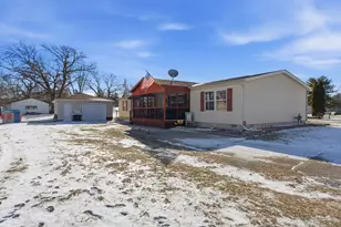 4827 E 994 N, Demotte, IN 46310 - Photo 1