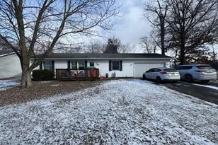 1217 Daisy St SE, Demotte, IN 46310 - Photo 1