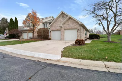 1055 Mission Hills Court, Chesterton, IN 46304 - Photo 1