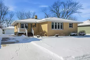 44 Timrick Dr, Munster, IN 46321 - Photo 1