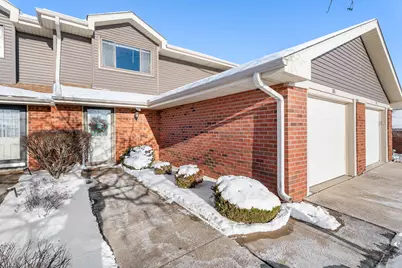 8323 Fairbanks Street #3e, Crown Point, IN 46307 - Photo 1