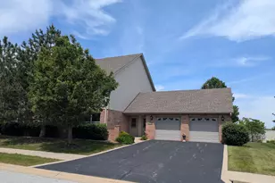 11010 Beacon Ct, Saint John, IN 46373 - Photo 1