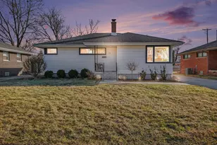 218 Sunset Ln, Munster, IN 46321 - Photo 1