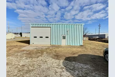 402 E Old 41 Road, Kentland, IN 47951 - Photo 1