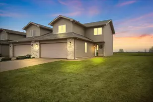 3049 Topaz Dr, Hobart, IN 46342 - Photo 1