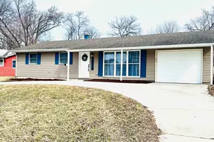 7619 Marshall Pl, Merrillville, IN 46410 - Photo 1