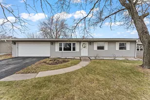 415 Sequoia Dr, Valparaiso, IN 46385 - Photo 1