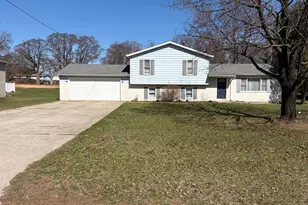 3430 E South Country Ln, Knox, IN 46534 - Photo 1