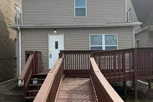565 Jackson St, Gary, IN 46402 - Photo 1