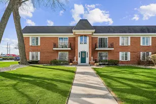 1710 Camellia Dr, Munster, IN 46321 - Photo 1