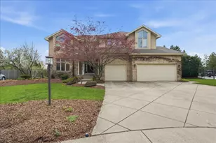 1816 Rosewood Ln, Munster, IN 46321 - Photo 1