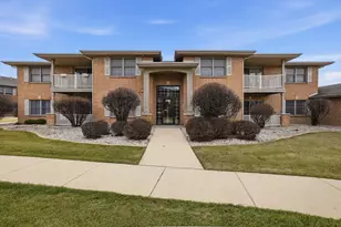 9735 Wildwood Ct, Highland, IN 46322 - Photo 1