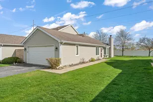 711 E 92nd Pl, Merrillville, IN 46410 - Photo 1