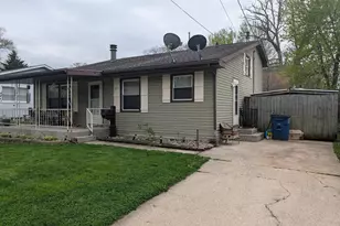 621 Superior St, Michigan City, IN 46360 - Photo 1