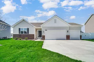 3856 Fender St, Valparaiso, IN 46385 - Photo 1