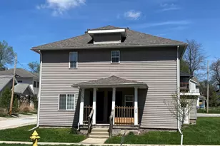 401 Brown St, Valparaiso, IN 46383 - Photo 1