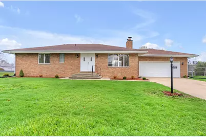 7601 Washington Court, Merrillville, IN 46410 - Photo 1