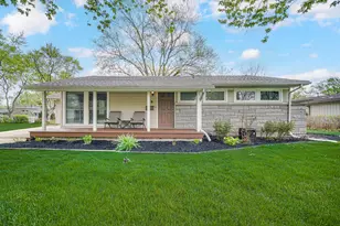 718 S Main St, Crown Point, IN 46307 - Photo 1