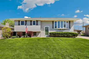 806 Harrison Pl, Dyer, IN 46311 - Photo 1