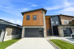 278 Sawgrass Dr, Crown Point, IN 46307 - Photo 1